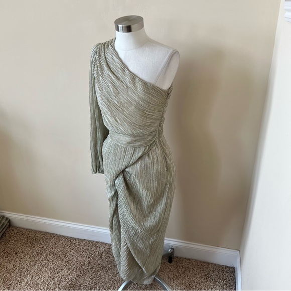 Saylor Aloea Pliss one shoulder metallic dress 612 - Picture 8 of 16